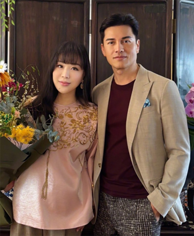 Lu Luong Vy ben ba xa hien tai kem 18 tuoi. Anh: Chup man hinh HK01