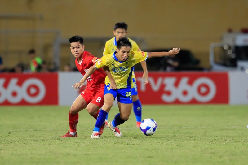 Hanoi FC has many problems that have caused their performance to decline. Photo: Minh Dan