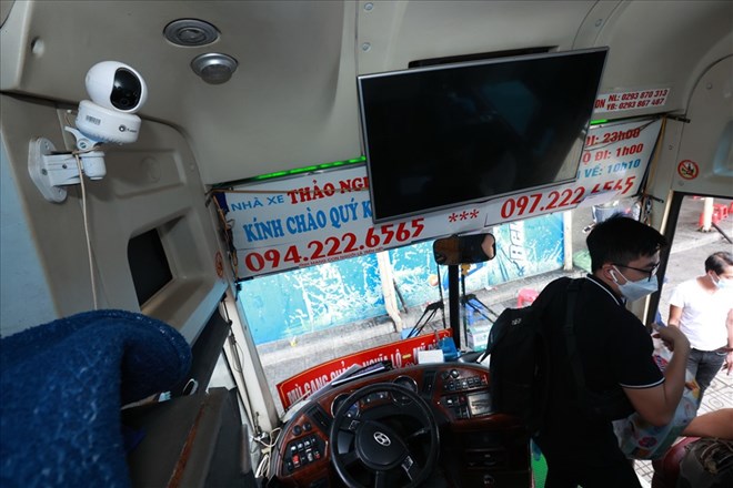 Cars must install journey monitoring devices and devices to record the driver's image. Photo: Hai Nguyen.