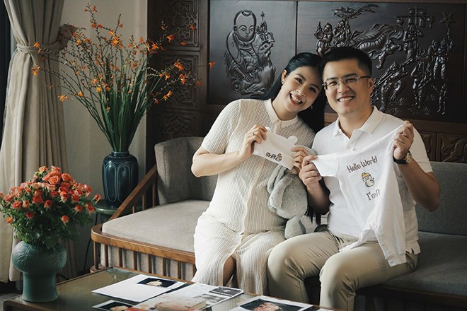 Hoa hậu Ngọc Hân sinh con đầu lòng, rơi vào trường hợp hiếm 1/80.000 ca sinh