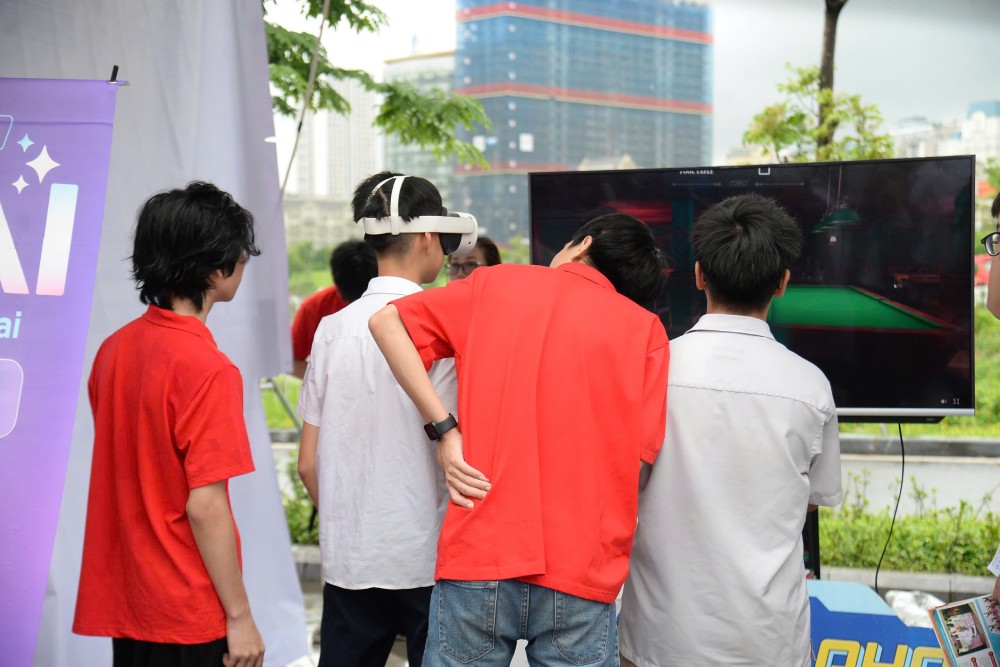 According to a survey by Anphabe Company, more and more young Vietnamese and international people are choosing freelancers to pursue their freedom. Photo: Quynh Chi