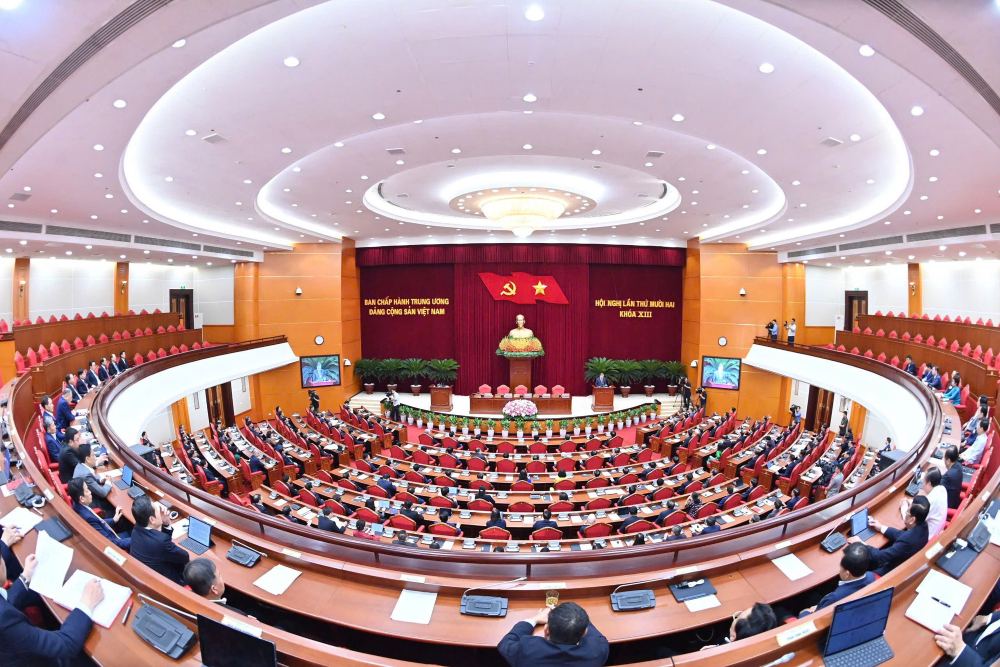 The leadership titles and positions under the management of the Politburo are stated in the newly issued Regulation 368-QD/TW. Photo: Nhat Bac