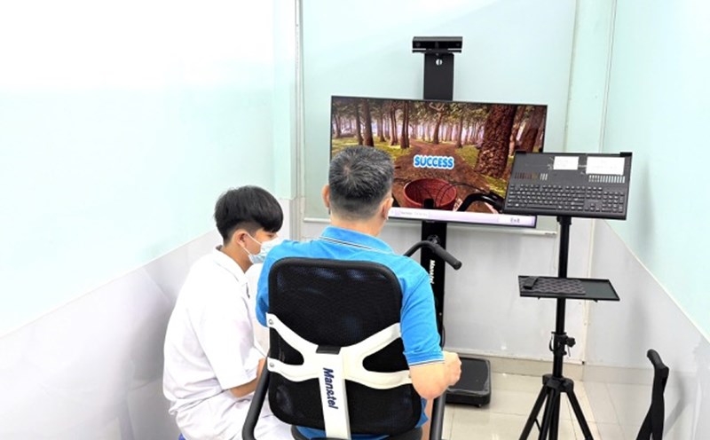 After the patient is treated for their disease, the rehabilitation process helps the patient recover their health faster. Photo: Nguyen Ly