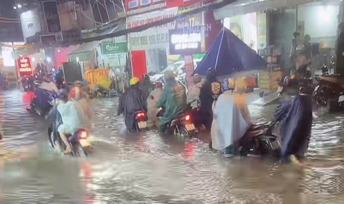 Quoc lo 50 cung gap sau trong nuoc. Anh: Nhu Quynh