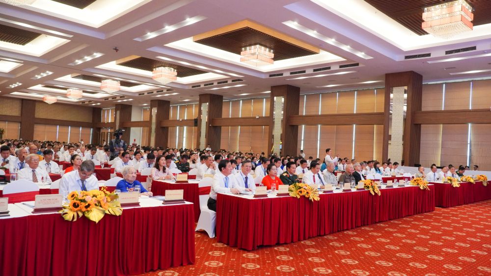 제1회 껀터시 애국 경쟁 대회(2025-2030) 전경. 사진: Phuong Anh