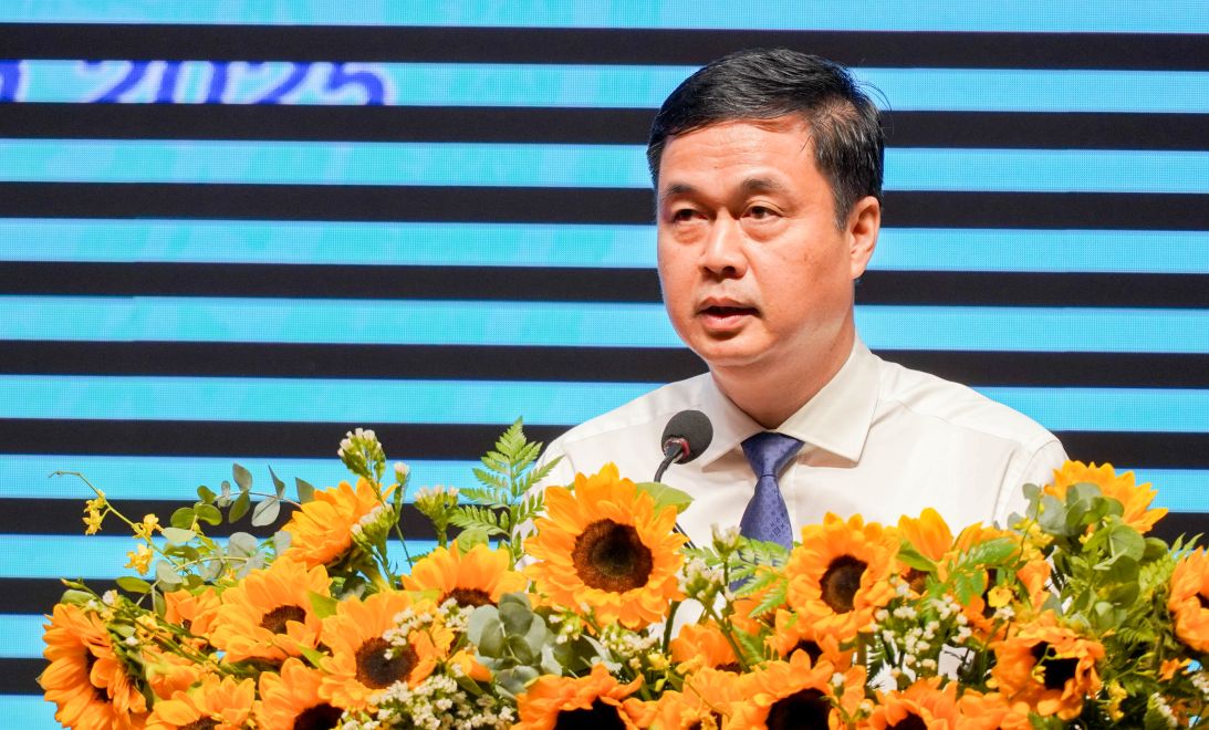 Ong Pham Huy Giang, Uy vien Thuong truc Hoi dong Thi dua - Khen thuong Trung uong, Truong ban Ban Thi dua - Khen thuong Trung uong phat bieu chi dao Dai hoi. Anh: Phuong Anh