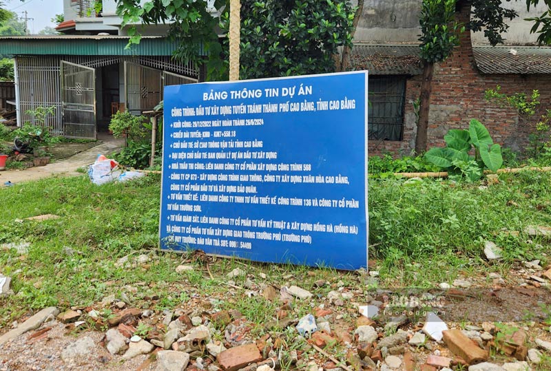 Thong tin cac nha thau thi cong duong tranh, du an xay dung gan 20 nam. Anh: Tan Van