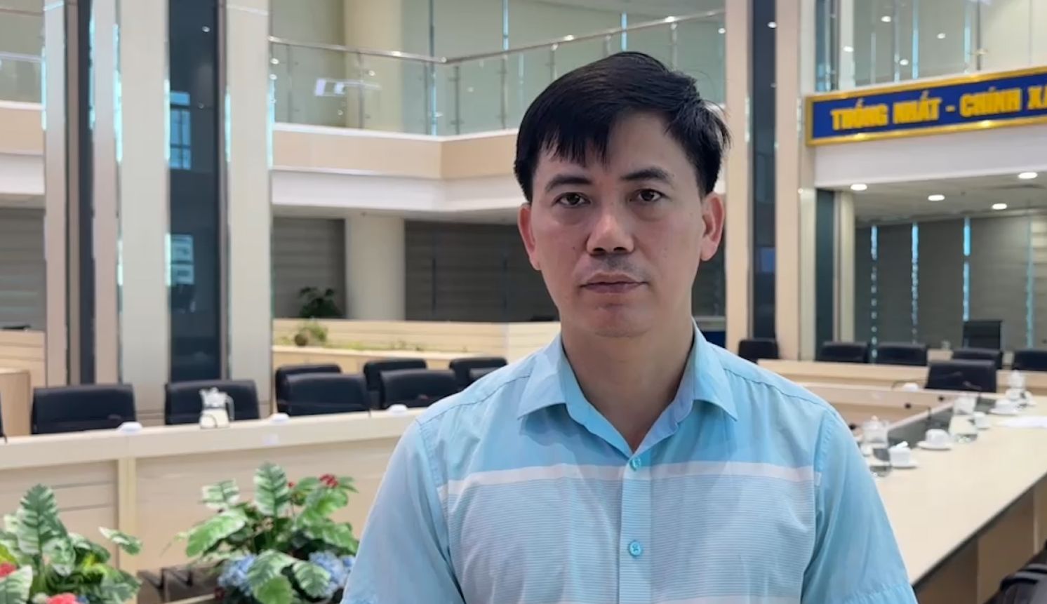 Ong Nguyen Van Huong - Truong phong Du bao Thoi tiet, Trung tam Du bao Khi tuong Thuy van Quoc gia cho biet, du bao hoan luu hau bao co the gay mua dong o mien Bac dau tuan toi. Anh: An An
