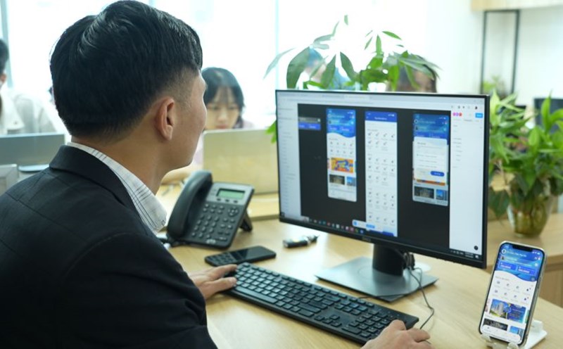 Many units use building management software to collect, analyze data, and give residents warnings to avoid waste. Photo: Character provided