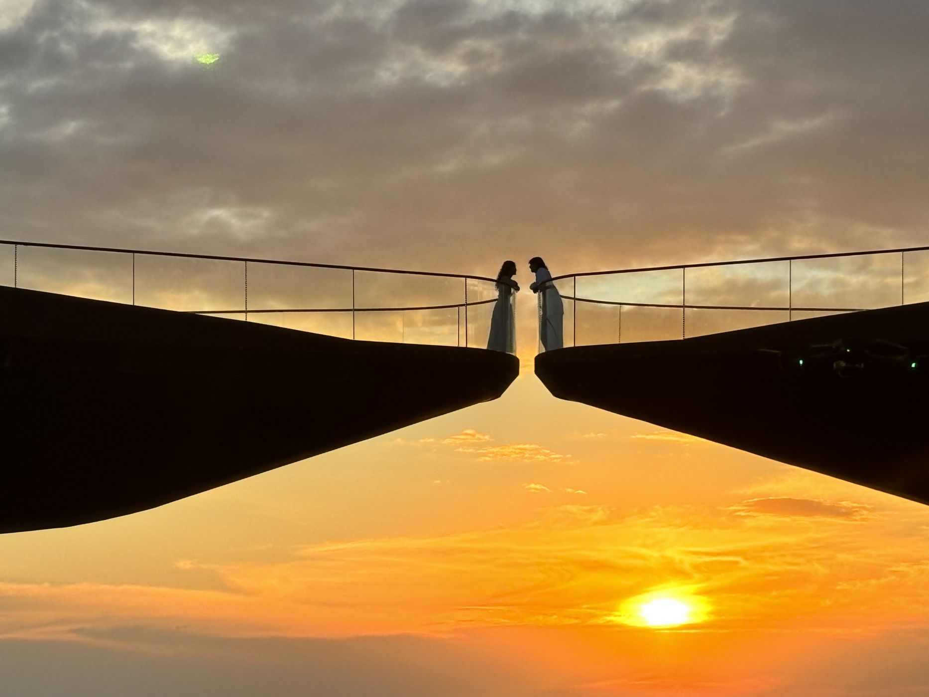 Mot canh quay trong phim “Love in Vietnam”. Anh: Nhan vat cung cap