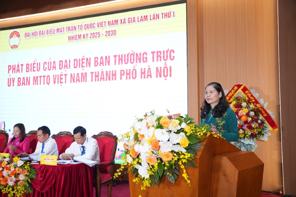 Ba Dang Thi Phuong Hoa – Pho Chu tich Uy ban MTTQ Viet Nam Thanh pho Ha Noi phat bieu tai dai hoi. Anh: Hoang Anh
