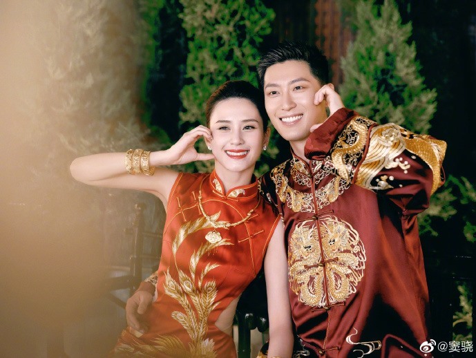Dau Kieu and his wife - the daughter of the "castor king" - on the big day. Photo: Xinhua