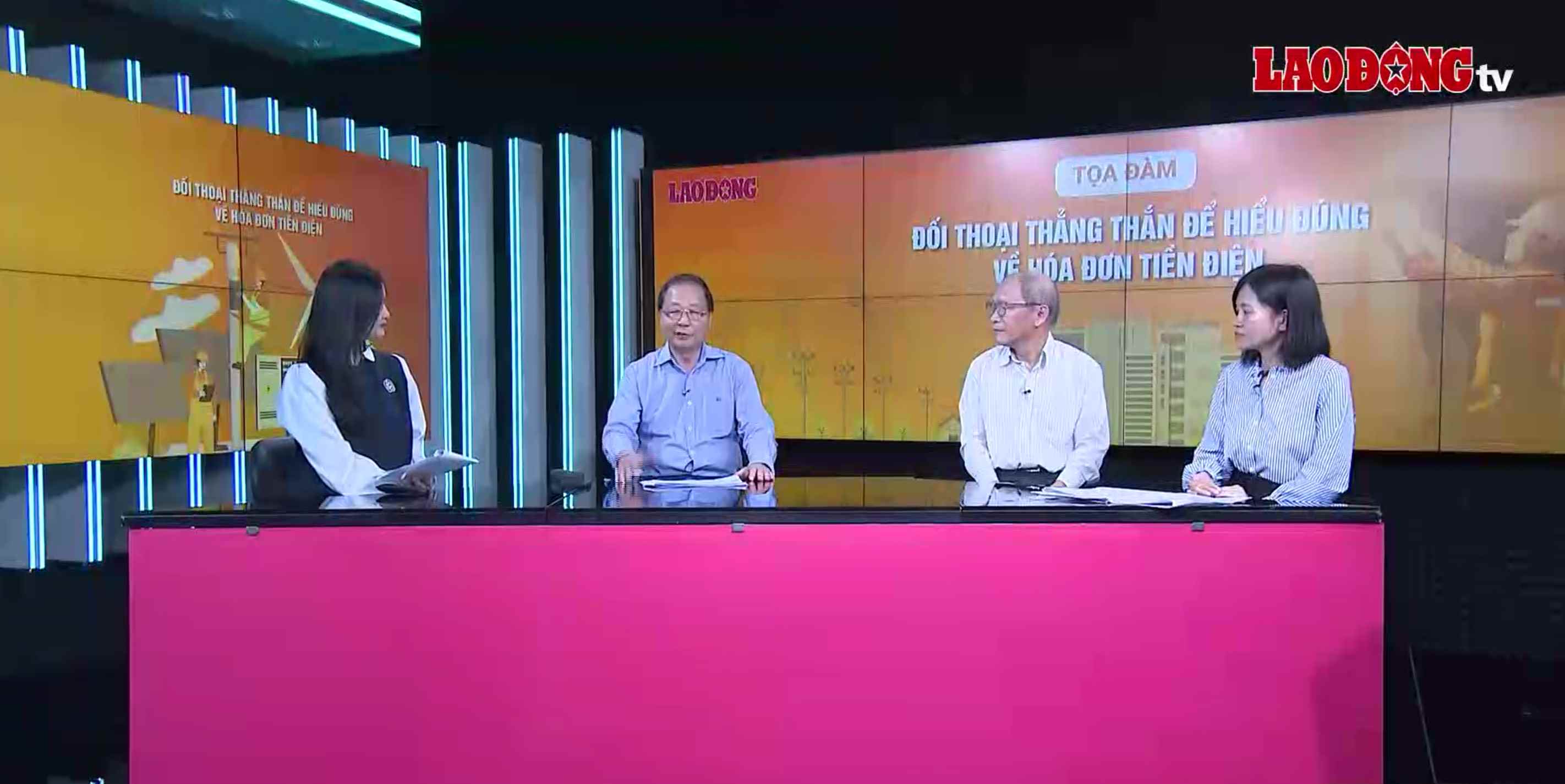 Chuyen gia Nguyen Tien Thoa (thu 2 tu trai sang) da co nhung quan diem ve khoan lo cua EVN. Anh: Anh Tuan