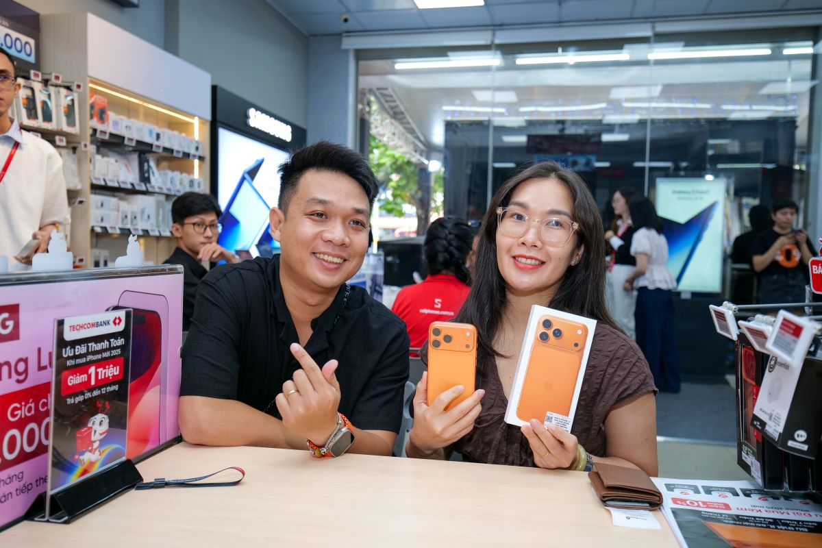 베트남에서 아이폰 17을 주문하는 고객 수가 아이폰 16 시리즈보다 증가했습니다. 사진: Tan Nguyen