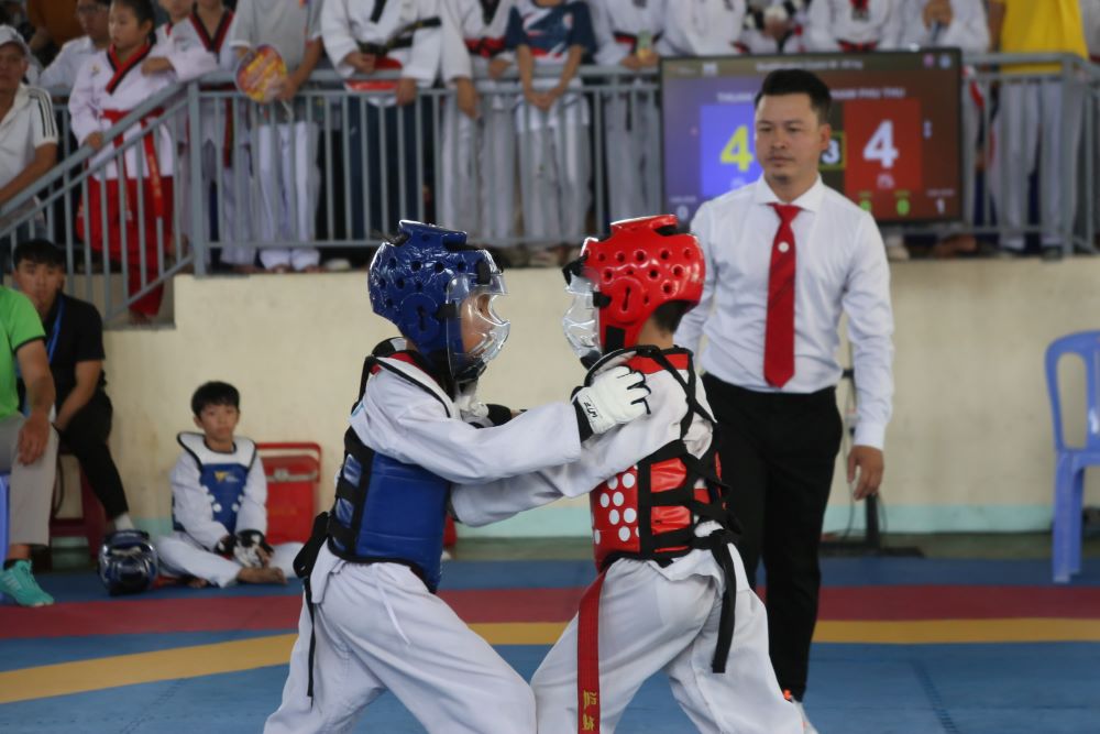 Da Nang opens the 2025 City Club Youth Taekwondo Tournament. Photo: Tran Thi