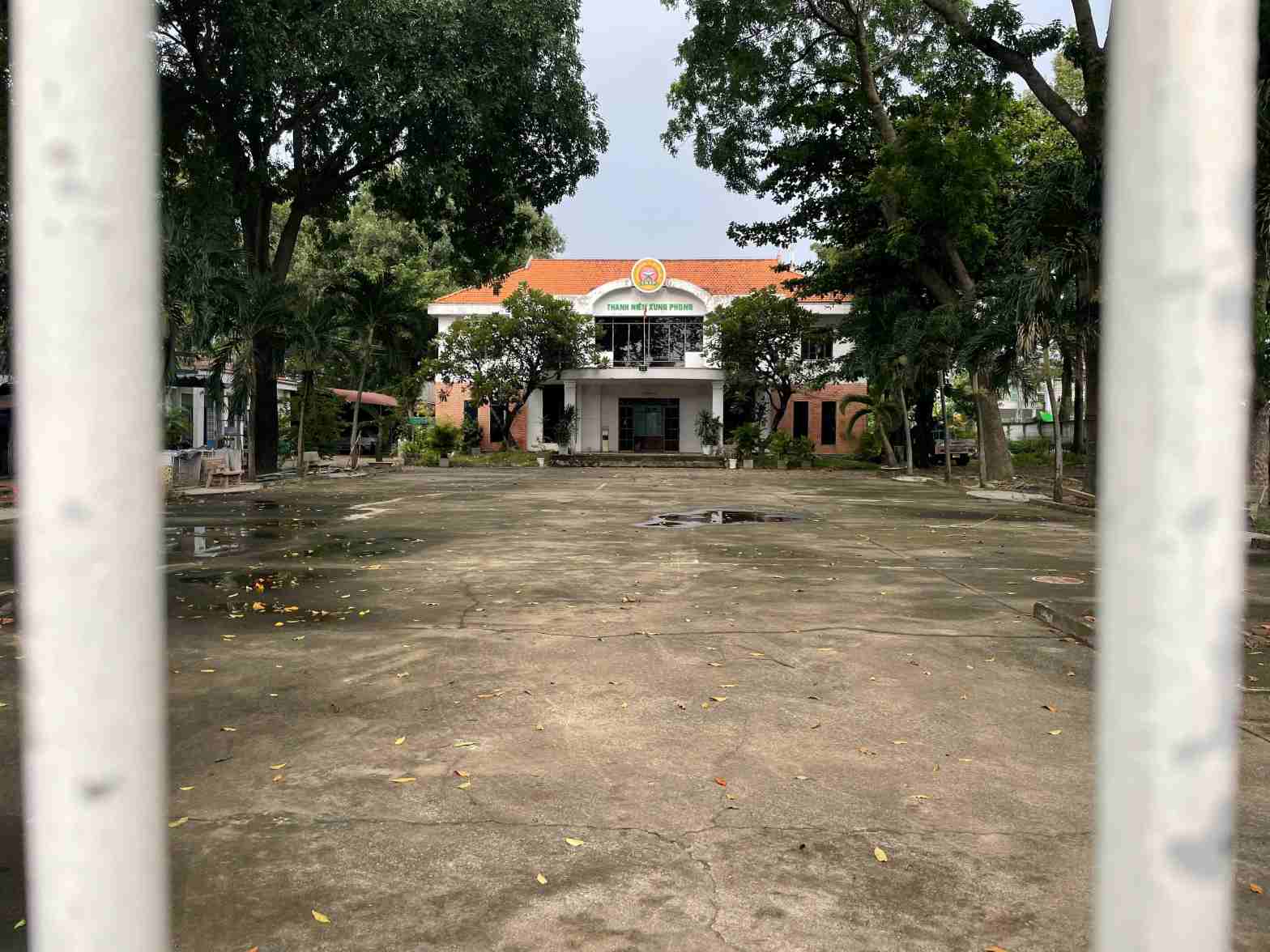 Tru so cu tren duong Phu Loi, phuong Phu Loi. Anh: Dinh Trong