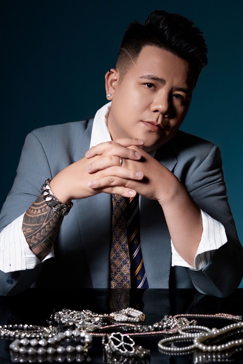 Nhac si Le Gia Quan. Anh: Nghe si cung cap.