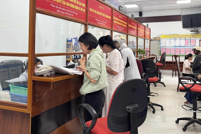 Les autorites competentes de Khanh Hoa enqueteront sur le niveau de satisfaction de la population en matiere de service administratif en 2025. Photo : Huu Long