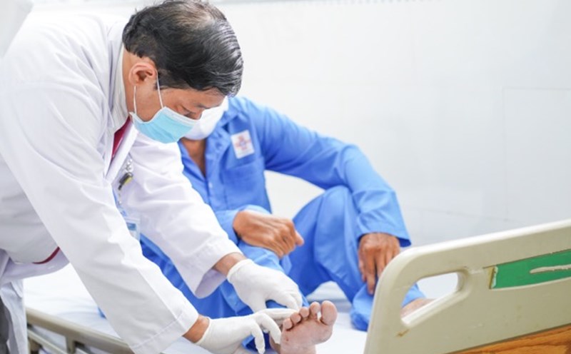 foreign bodies in the legs affect the patient's life for many months. Photo: BVCC