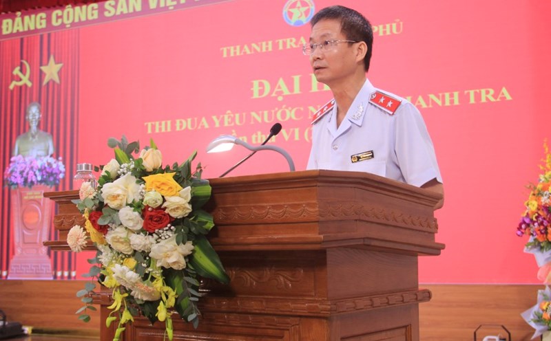Deputy Inspector General of the Government Le Tien Dat reported on the summary of the patriotic emulation movement and the 5-year reward work (2021-2025). Photo: Government Inspectorate