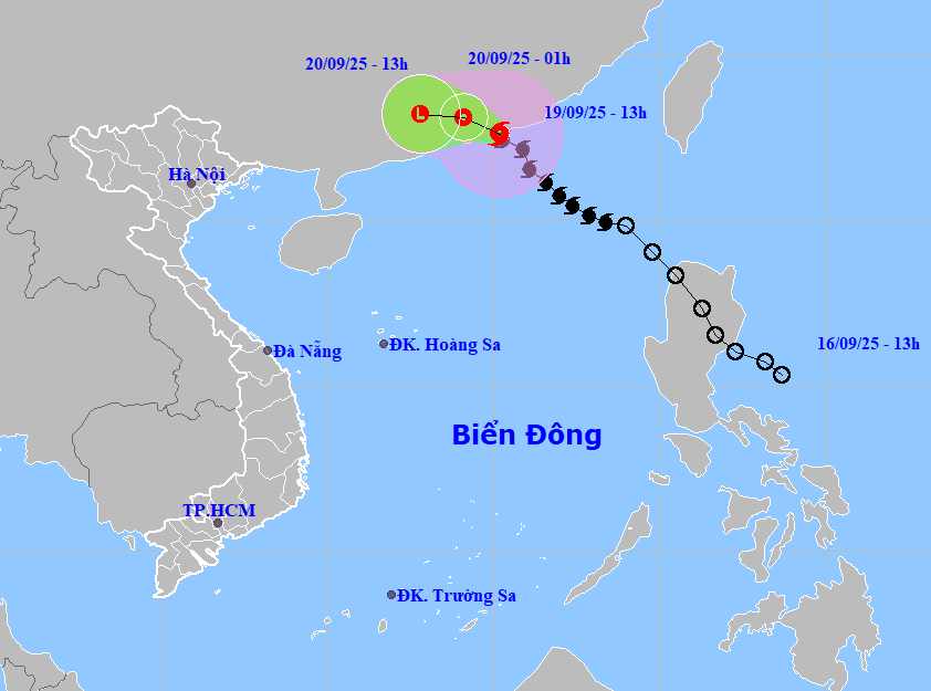 Bao so 8 chinh thuc do bo dat lien. Anh: Trung tam Du bao Khi tuong Thuy van quoc gia