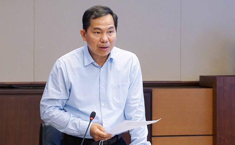 Permanent Deputy Head of the Economic and Financial Committee Le Quang Manh chaired a preliminary review of the draft Law on Deposit Insurance (amended). Photo: Ho Long
