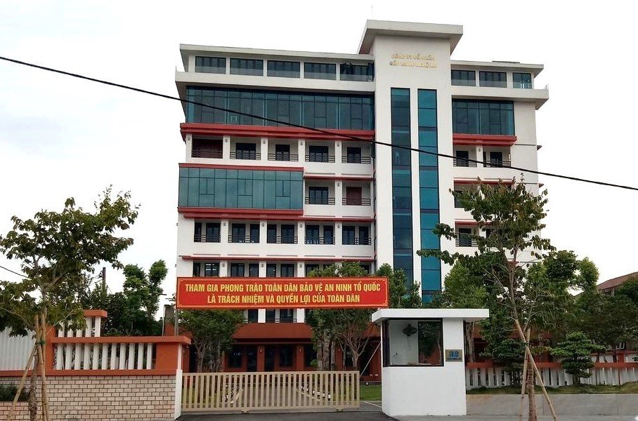 Dai dien Cong ty CP Cap nuoc Nghe An khang dinh thong tin tien thuong “khung” cho lanh dao lan truyen tren mang xa hoi khong phan anh dung ban chat. Anh: Ngoc Anh