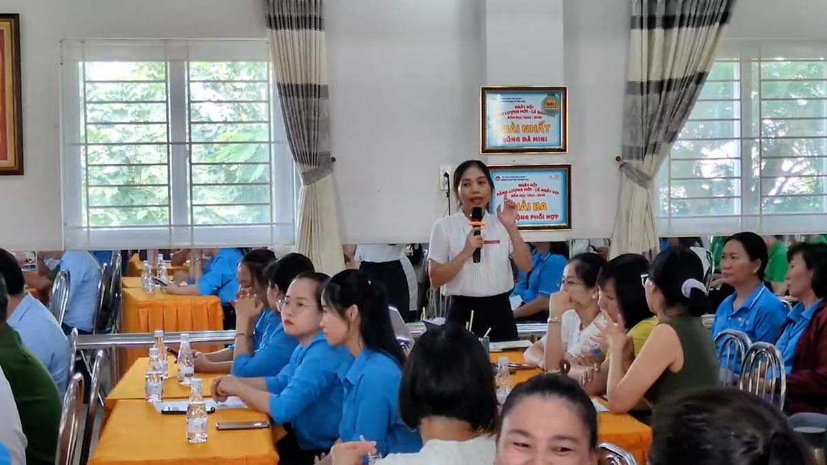 Modele de guichet unique mobile pour rapprocher les services publics des citoyens a Ho Chi Minh-Ville