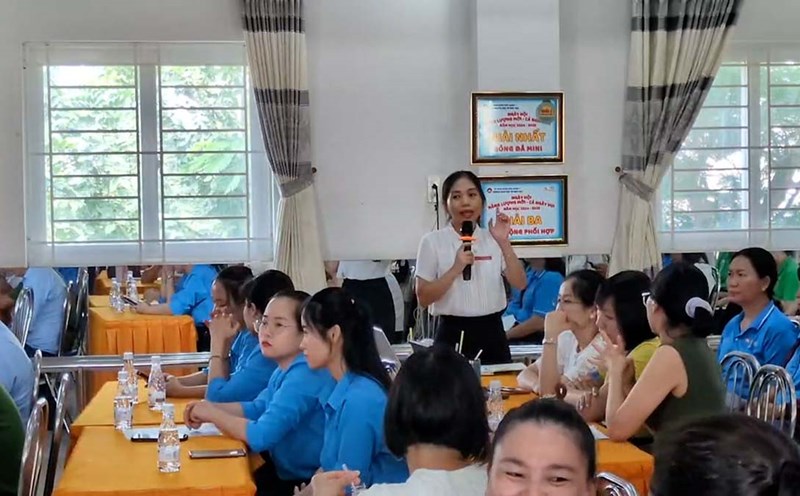 Mobile one-stop model, bringing public services closer to people in Ho Chi Minh City
