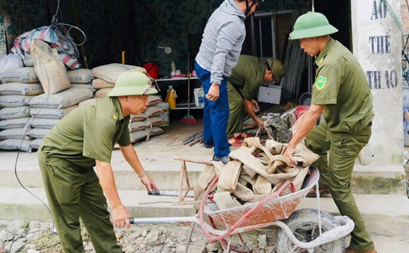 People agree, creating momentum for the Vu Cong Dan road project, Tu Minh ward, Hai Phong city. Photo: Nguyen Thuong