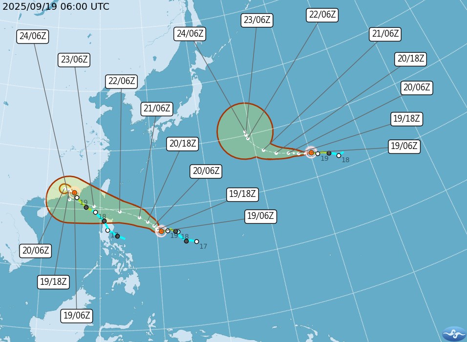 Du bao duong di va vung anh huong cua bao Ragasa (trai) cung bao Neoguri khi bao so 8 Mitag suy yeu. Hai con bao deu dang tang toc manh len cap cuong phong. Anh: CWA