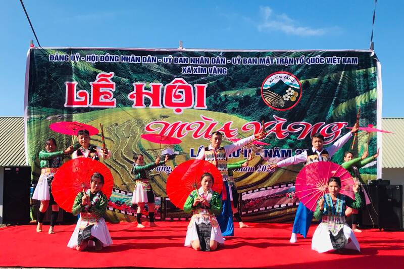 Mot tiet muc van nghe tai Le hoi mua vang. Anh: Truong Son
