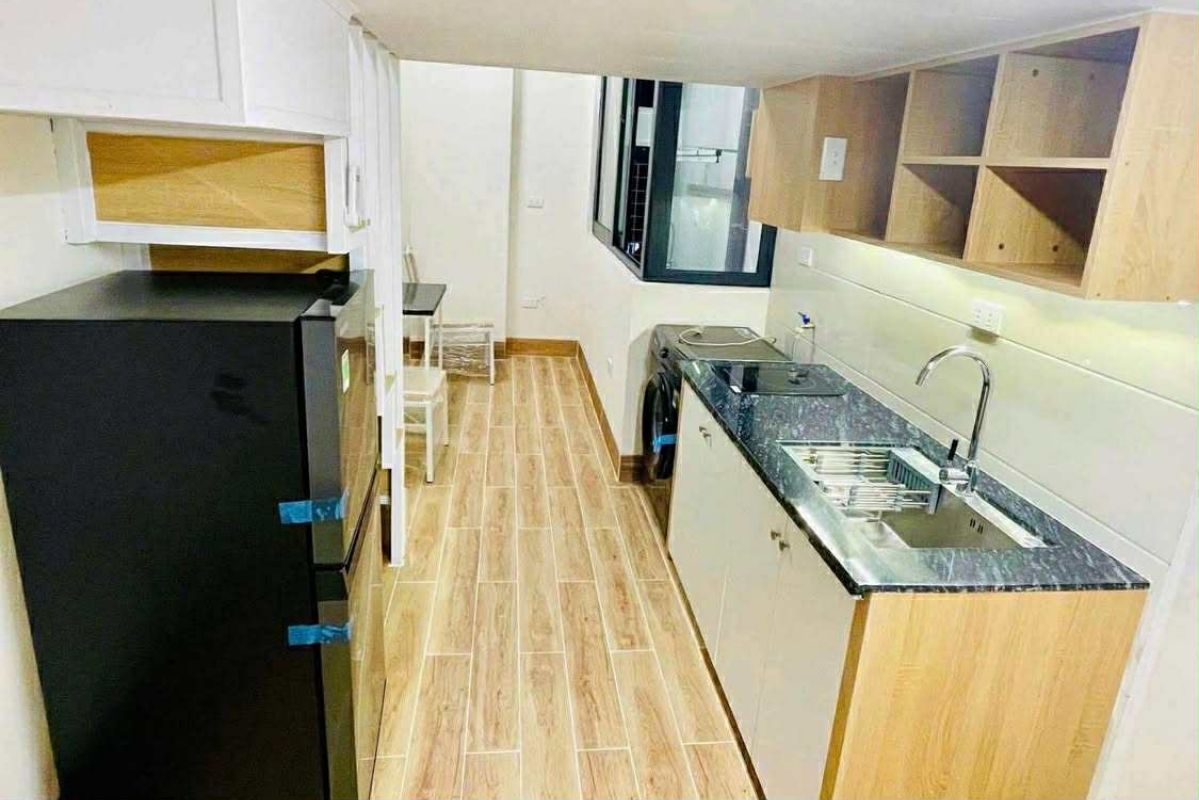 Aunque la casa de huespedes tiene solo 17m2 el precio de alquiler asciende a 5 2 millones de VND/mes para 2 estudiantes. Foto: NVCC