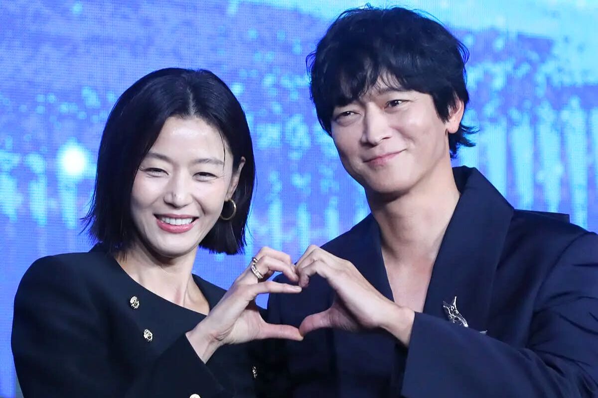 Jun Ji Hyun and Kang Dong Won star in "The Giong". Photo: Producer