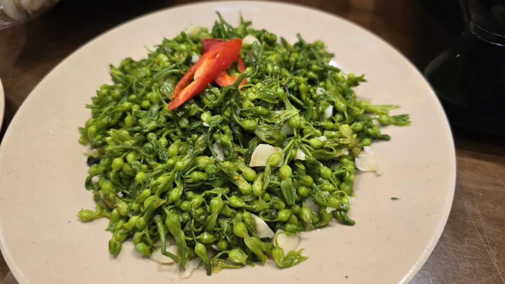 Some simple tips to help stir flowers quickly in nature, keeping the natural sweet and crispy green color. Photo: Tuan Dat