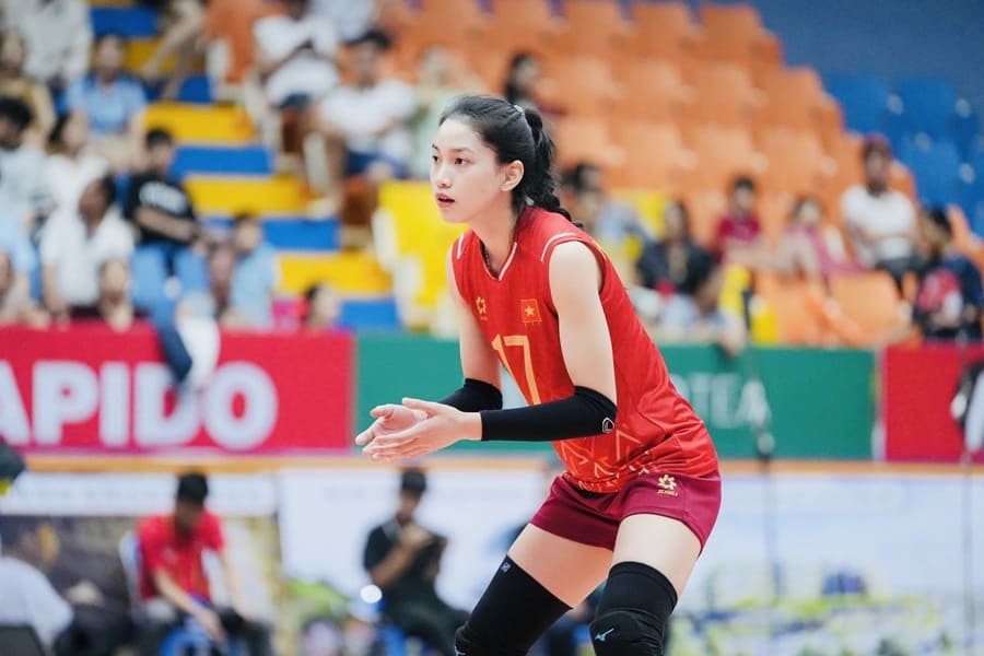 La gardienne de but Nguyen Thi Phuong de l'equipe vietnamienne de volleyball feminin. Photo : VFV