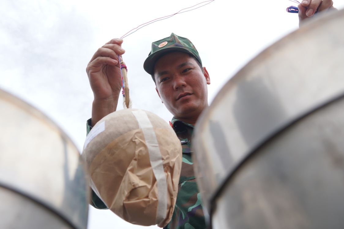 Theo ke hoac, man phao hoa tam cao se duoc ban vao khoang 21 gio 10 phut (ngay sau khi ket thuc chuong trinh nghe thuat) tai san khau chinh Cong vien Tay Do.