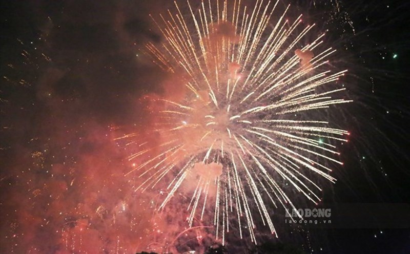 Hanoi will organize high-altitude fireworks displays at 5 locations to celebrate National Day 2.9. Photo: LDO