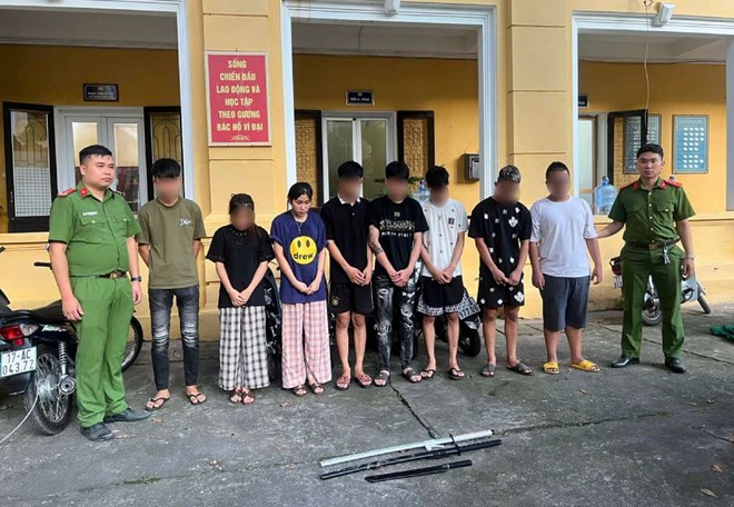 Mang dao, kiếm gây rối trật tự khiến 3 người thương vong ở Hưng Yên