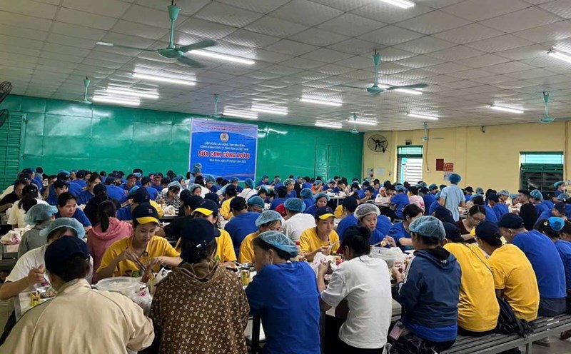 Union Meals help connect businesses and union organizations with union members and workers. Photo: Ninh Binh Trade Union