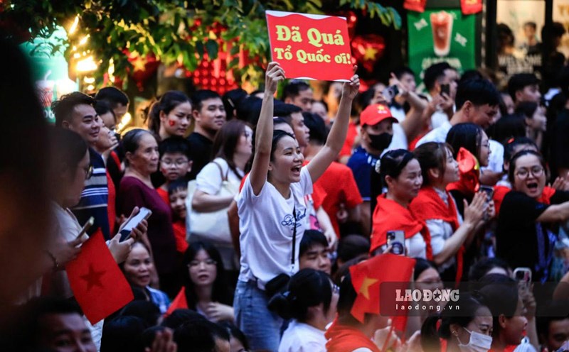 More than 2 million visitors flocked to participate in A80 activities, visiting tourist attractions in Hanoi during just 4 days off on September 2. Photo: Minh Dan