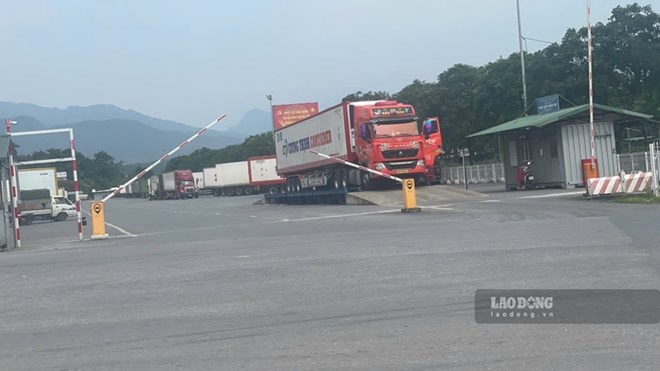 Cửa khẩu tỉ đô ở Lào Cai thông quan cho 2.115 xe hàng hóa dịp nghỉ lễ