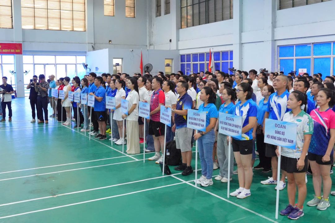 Cac van dong vien tham du hoi thao. Anh: Nhom PV