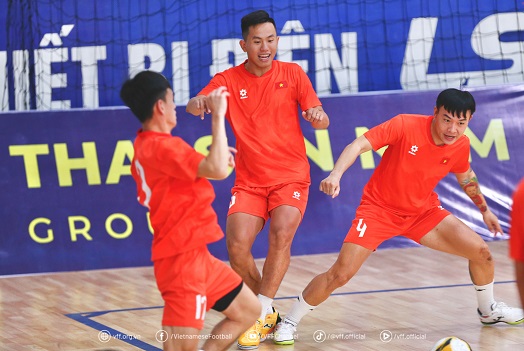 Cac tuyen thu futsal Viet Nam the hien su tu tin khi buoc vao Vong loai futsal chau A 2026. Anh: VFF