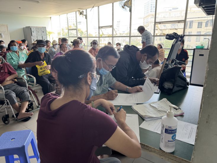 According to health experts, the number of people with chronic kidney disease has been on the rise in recent years. Photo: Huu Long