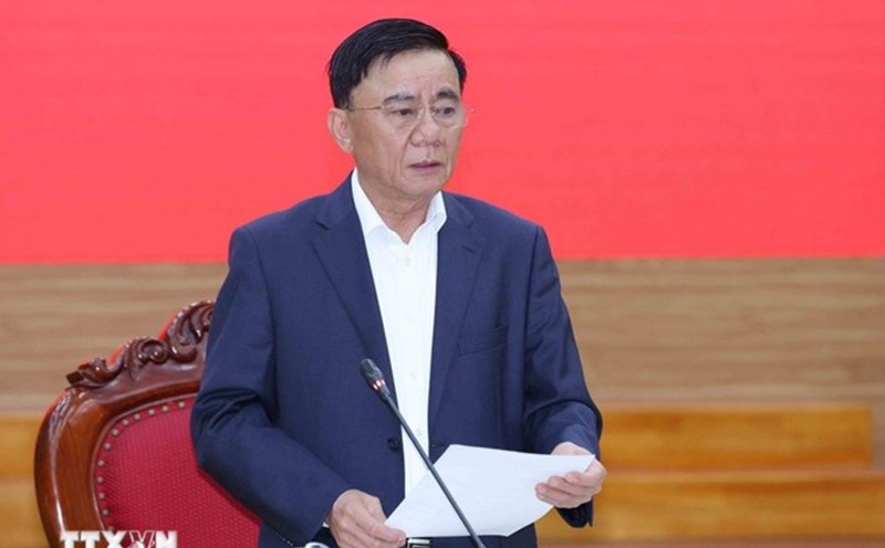 Politburo member, Standing member of the Secretariat Tran Cam Tu has just signed Regulation No. 368-QD/TW dated September 8, 2025 on the list of positions, groups of positions, and leadership positions of the political system. Photo: VNA