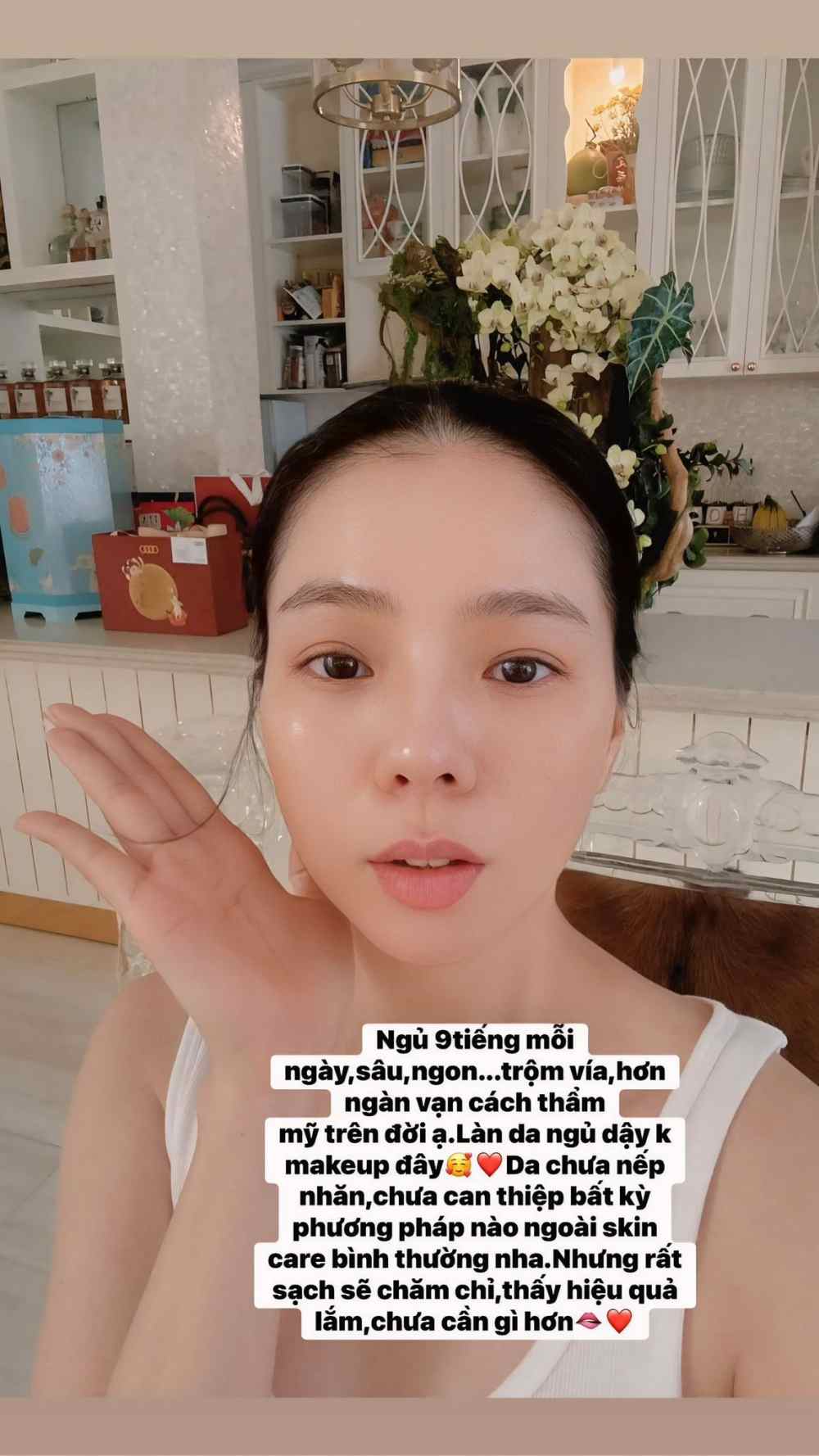 Le Quyen khoe mat moc o tuoi 44. Anh: Nghe si cung cap