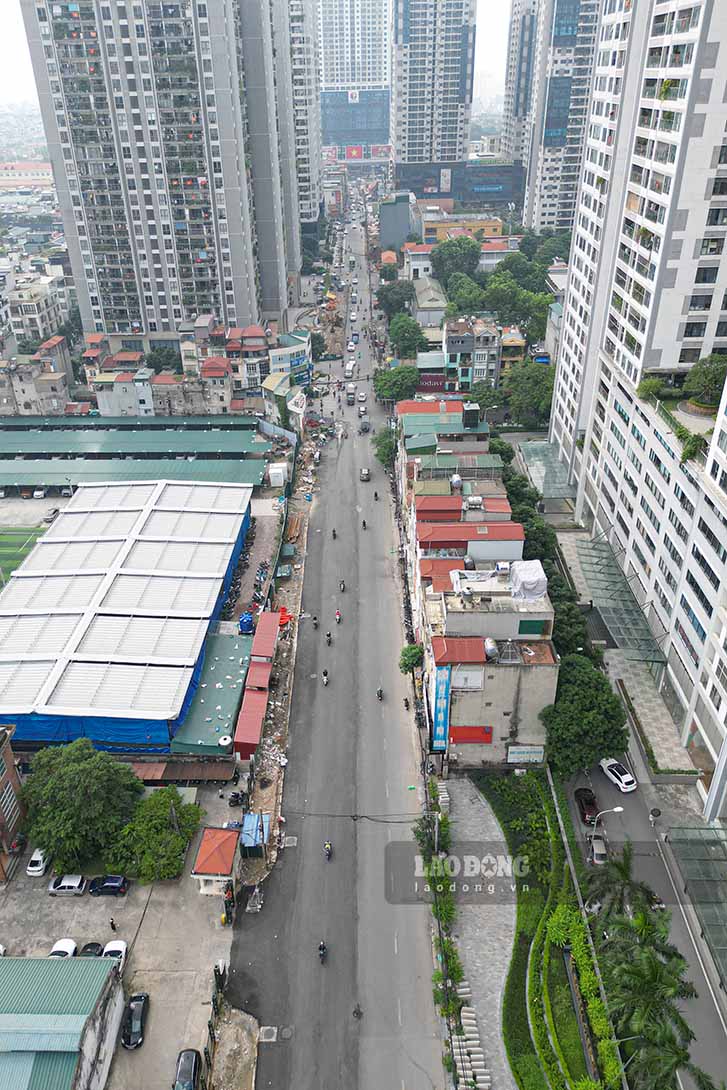 Duong Nguyen Tuan mo rong nhin tu tren cao. Anh: Dinh Thien
