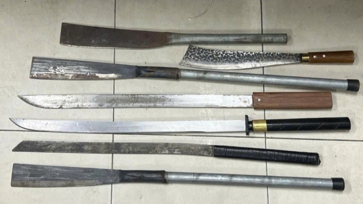 Hung khí các đối tượng sử dụng trong vụ án. Ảnh: CA