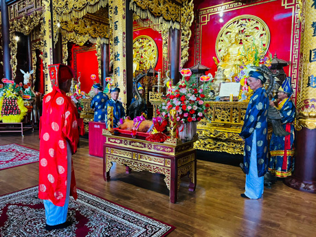 Tuong dai Hoang de Quang Trung. Anh: Thanh Tuan